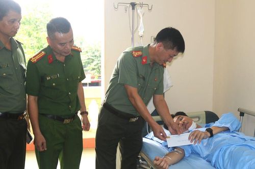 Anh rể hành động máu lạnh với em dâu, còn tấn công cảnh sát phải khâu 21 mũi: Biểu hiện bất thường tại hiện trường