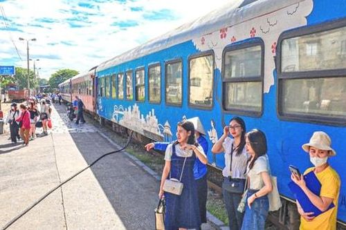 Đường sắt chạy thêm 7 chuyến tàu tuyến Hà Nội - Hải Phòng