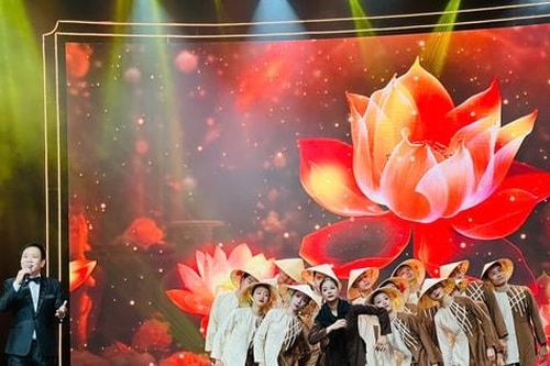 Sâu lắng chương trình nghệ thuật Vu Lan 2025 - Đạo hiếu và hồn thiêng Tổ quốc