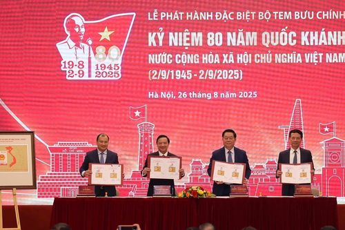 Ra mắt bộ tem bưu chính đặc biệt kỷ niệm 80 năm Quốc khánh 2/9