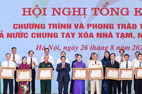 Hoàn thành xóa nhà tạm, nhà dột nát - kỳ tích trong công cuộc giảm nghèo bền vững