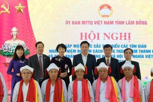 Lâm Đồng: Chức sắc, chức việc phát huy vai trò nòng cốt trong vận động đồng bào có đạo