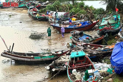 80 tuổi tôi chưa bao giờ thấy cơn bão nào mạnh như thế