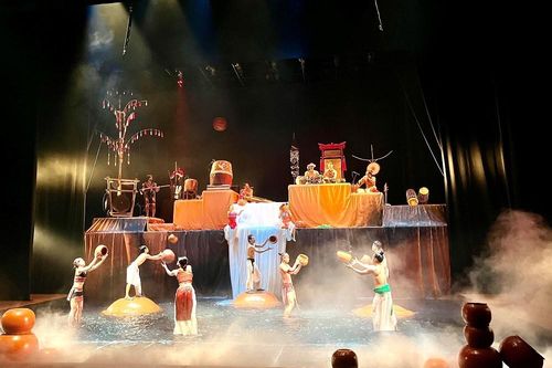 'Chum Show' - sự hòa quyện của văn hóa