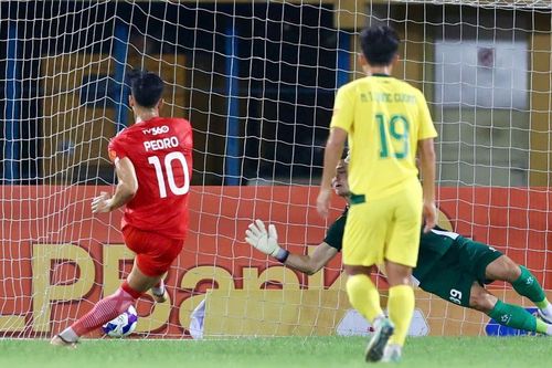 Ngoại binh tạo sức bật cho ba đội đầu bảng V-League