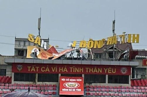 Sân Hà Tĩnh chịu ảnh hưởng của cơn bão số 5, BTC yêu cầu các CLB chủ động cập nhật tình hình