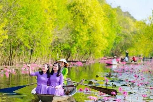 Hà Nội: Phá thế 'mùa vụ' của du lịch Hương Sơn
