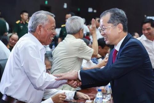Gặp mặt cán bộ lão thành cách mạng, nguyên lãnh đạo cấp cao, tướng lĩnh nghỉ hưu thành phố Đà Nẵng qua các thời kỳ