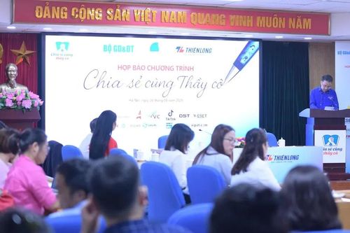 Nhiều điểm mới trong chương trình 'Chia sẻ cùng thầy cô' năm 2025