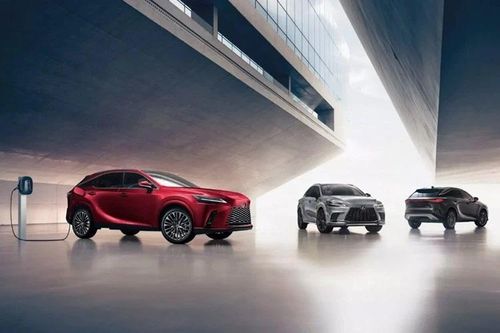 Cận cảnh Lexus RX 2026 vừa ra mắt, giá bán từ 1,34 tỷ đồng