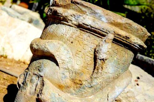 Phát hiện bàn thờ rắn cổ đại, hé lộ nghi lễ thiêng xưa