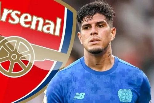 Arsenal nhắm kích hoạt điều khoản 52 triệu bảng Anh với Piero Hincapie
