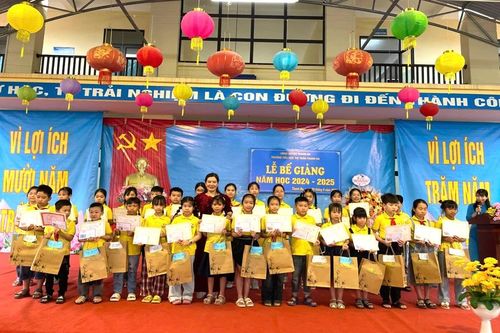 Trường Tiểu học thị trấn Thanh Ba giữ vững chuẩn quốc gia, nâng tầm chất lượng