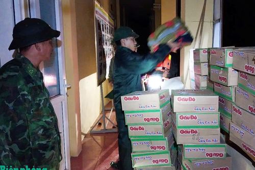 Các đồn Biên phòng phía Bắc Quảng Trị tiếp tục hỗ trợ nhân dân khắc phục mưa lũ