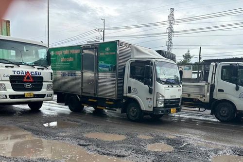 Quốc lộ 51 xuống cấp nghiêm trọng, tiềm ẩn nguy cơ tai nạn