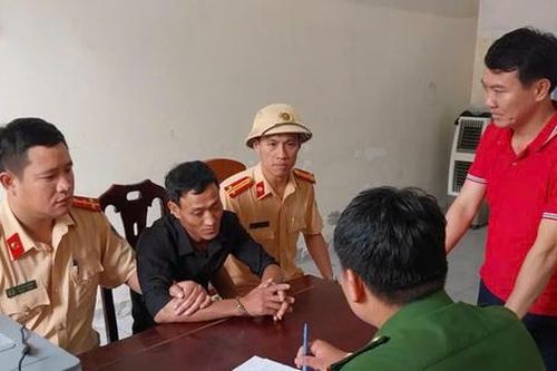 Ẩn náu suốt 2 năm, đối tượng truy nã 'sa lưới' ngay tại quê nhà