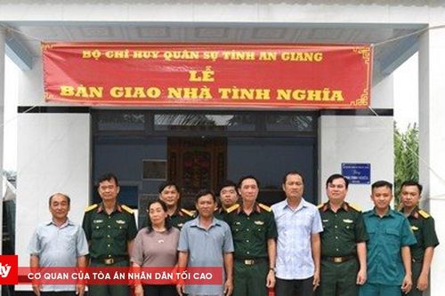 Bàn giao 5 căn nhà tình nghĩa nhân dịp lễ Quốc khánh