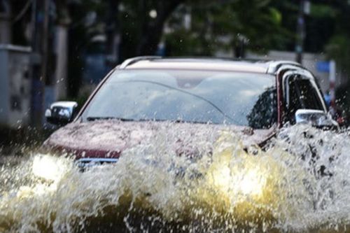 Top 5 xe SUV gầm cao có khả năng lội nước đáng nể trên thị trường Việt Nam