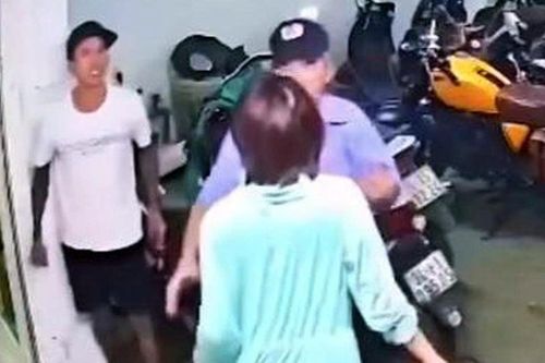 Cô gái Hà Nội phản đòn, khống chế nam thanh niên xăm trổ ở hầm giữ xe