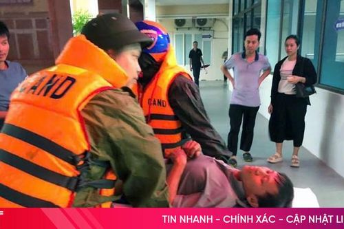 Kể chuyện công an xã vượt bão giông cứu người gặp nạn