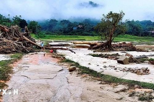 Mưa lớn, nguy cơ lũ quét và sạt lở đất ở 7 tỉnh thuộc khu vực Bắc Bộ và Trung Bộ