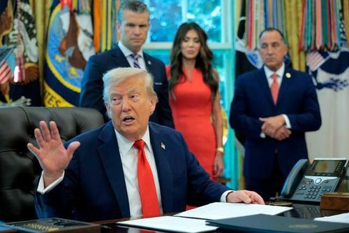 Tổng thống Donald Trump nhắm mục tiêu vào hệ thống 'bảo lãnh bằng 0'