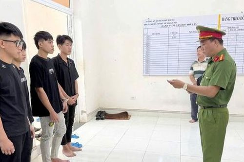 Khởi tố, bắt tạm giam 6 thanh niên dùng dao chém người tại đám cưới
