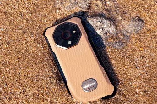 Smartphone 'nồi đồng cối đá', RAM 8 GB, pin10.360mAh, giá hơn 7 triệu đồng