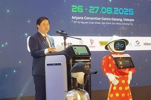 Đà Nẵng cam kết tạo thuận lợi phát triển kinh tế du lịch