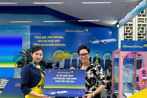 Vietravel Airlines tham gia Triển lãm thành tựu đất nước