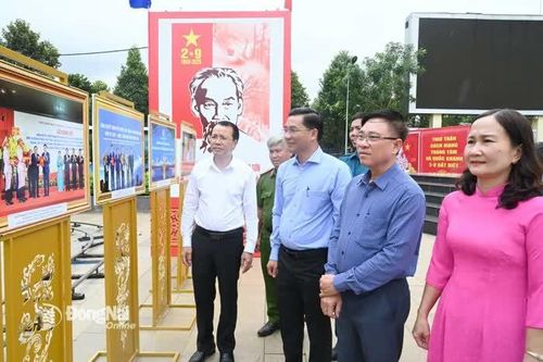 Triển lãm tuyên truyền kỷ niệm 80 năm Cách mạng tháng Tám và Quốc khánh 2-9