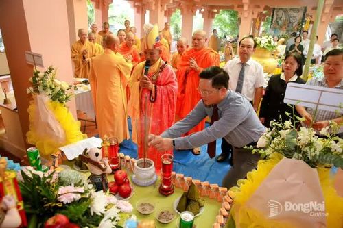 Tưởng niệm, cầu siêu anh linh các anh hùng liệt sĩ
