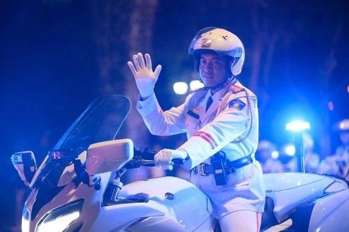 Mô tô đặc chủng trong lễ diễu binh A80: 'Nặng bằng 3 chiếc Vision, mạnh ngang ô tô' - Có thể mua được không?