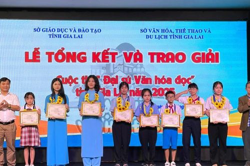 Gia Lai: Trao giải cuộc thi 'Đại sứ Văn hóa đọc' và 'Giới thiệu sách trực tuyến' năm 2025