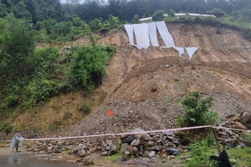 Công an các xã chủ động ứng phó với sạt lở đất, lũ quét, bảo đảm an toàn cho người dân