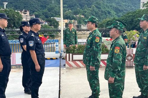 Lào Cai tăng cường phối hợp tuần tra kiểm soát đảm bảo an ninh biên giới