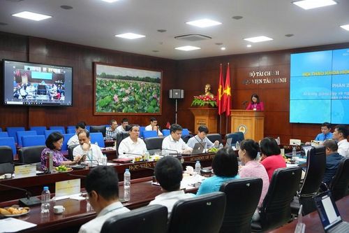 Ứng dụng AI trong giảng dạy các môn khoa học cơ bản ở trường khối ngành kinh tế