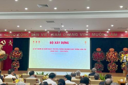 Lễ kỷ niệm 80 năm Ngày truyền thống ngành giao thông vận tải
