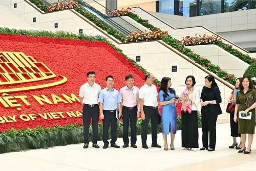 Chuẩn bị chu đáo cho cuộc gặp mặt đặc biệt của Tổng Bí thư Tô Lâm với các thế hệ đại biểu Quốc hội