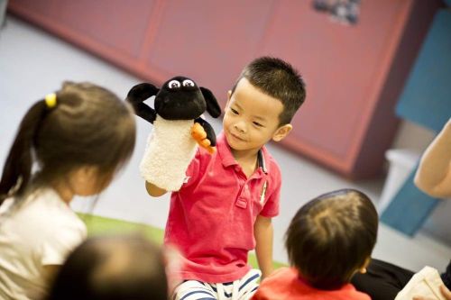 Học sinh từ 3 tuổi tại Hà Nội, TP. HCM học tiếng Anh với nhân vật chú cừu hoạt hình Timmy