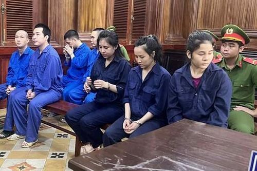 Nhóm đối tượng mang hung khí xông vào nhà đánh ghen lãnh án thích đáng