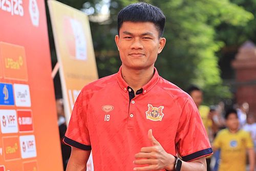 Tân binh tuyển Việt Nam đá 5 phút ghi 1 bàn ở V.League là ai?