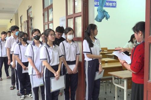 Tuyển sinh đại học 2025: Liệu có lạm phát điểm chuẩn?