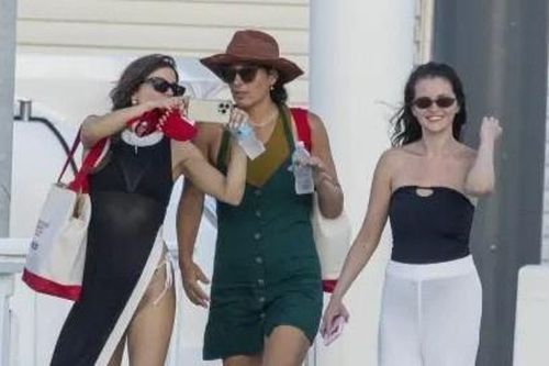 Selena Gomez giảm cân trước lễ cưới