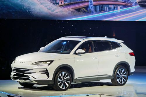 SUV tầm giá một tỷ ồ ạt đổ bộ, tân binh nào đủ sức gây bất ngờ?