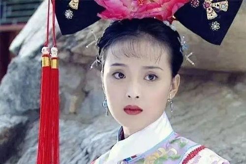 Mỹ nhân đẹp nhất 'Hoàn Châu Cách Cách 2' lao đao