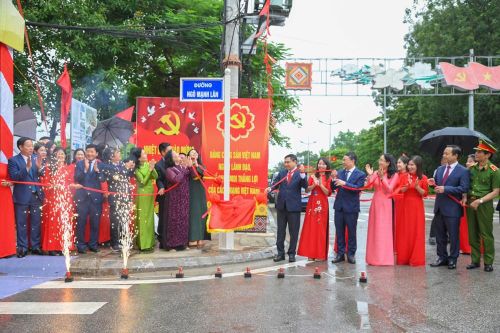 Điện Biên đặt tên 14 tuyến phố, tri ân văn nghệ sĩ và anh hùng liệt sĩ