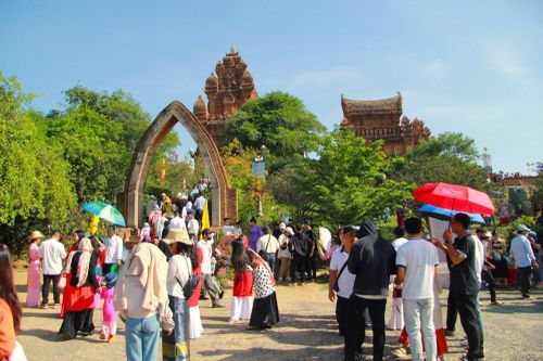 Mở rộng trải nghiệm từ biển lên rừng