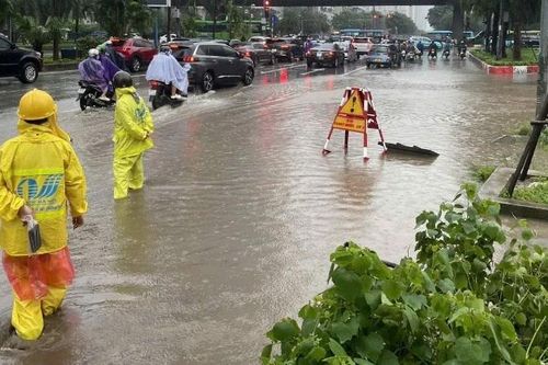 Hà Nội: Các điểm úng, ngập nước rút chậm, mực nước trên các sông ở ngưỡng rất cao