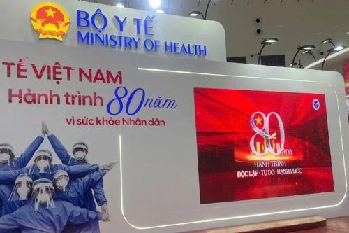 Nhiều trải nghiệm độc đáo tại triển lãm 'Y tế Việt Nam - Hành trình 80 năm vì sức khỏe nhân dân'